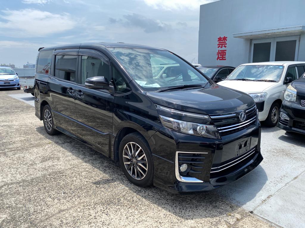 2014 Toyota Voxy Sunroof